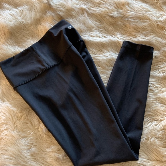 lululemon athletica Pants - Lululemon 28” Wunder Under